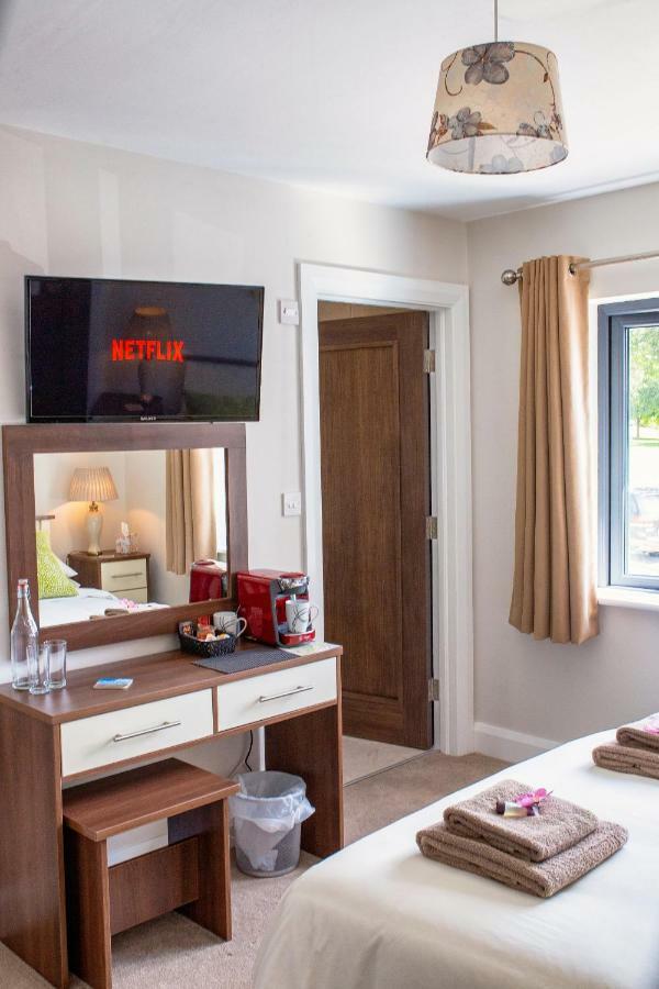 Taim Lodge Westport Exterior foto